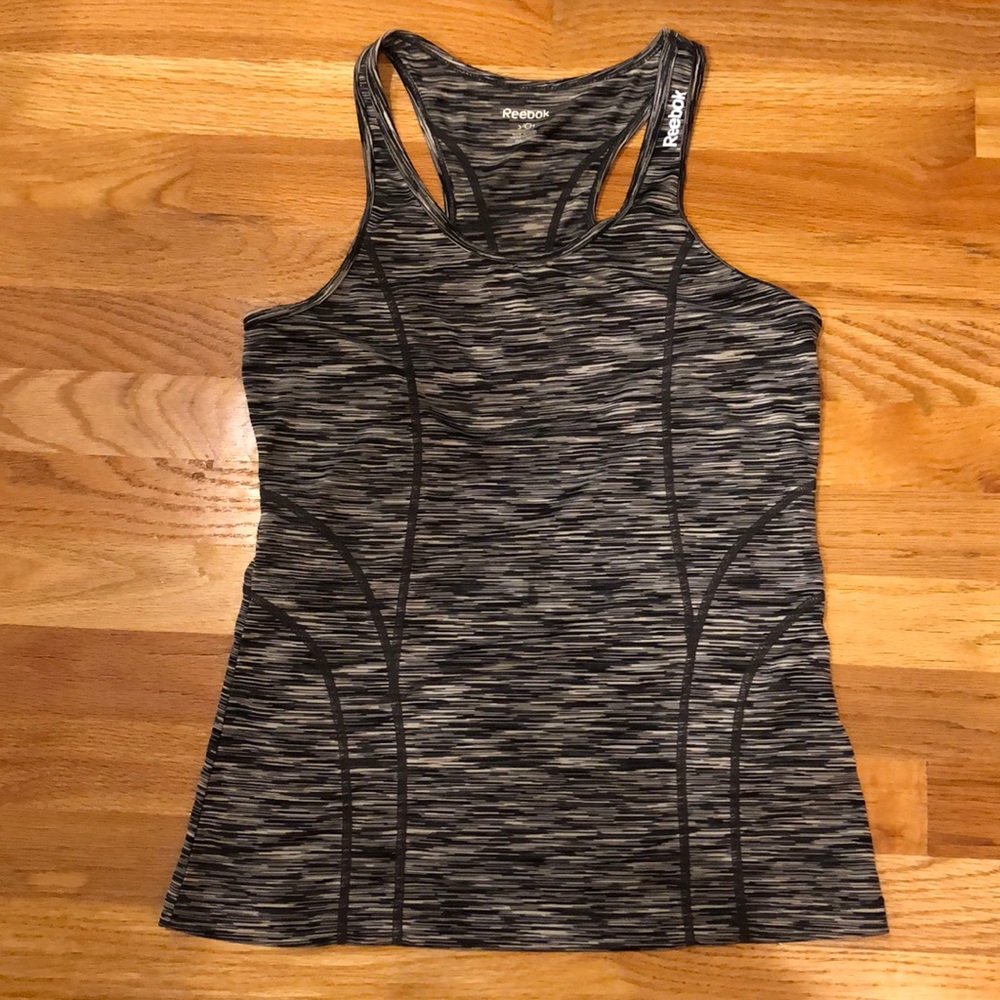 Reebok active tank, size Small